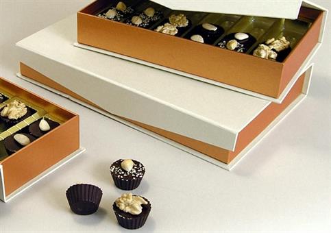 SCATOLA PRALINE con CALAMITA PANNA/RUGGINE cm.33x20x5